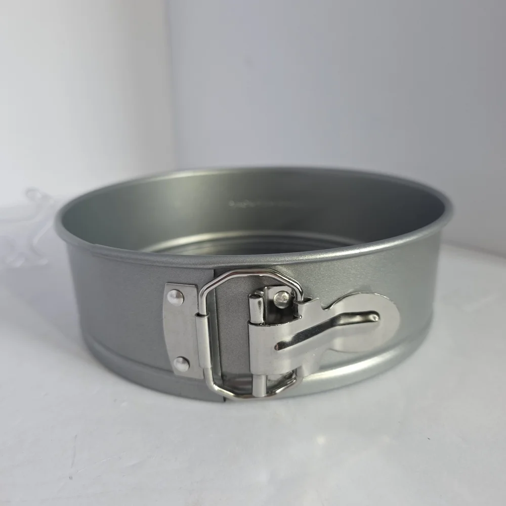 NWOT Food Network Pressure Cooker Springform 7